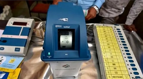 सोलापुर जिले में ईवीएम खराब होने की शिकायतें