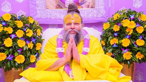 पत्नी के कर्म का फल पति को क्यों भोगना पड़ता है? प्रेमानंद जी महाराज का सीधा जवाब