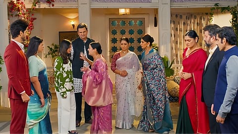 Kiara leaves home, found crying at the bus stand, Abhira and Armaan are in a tizzy