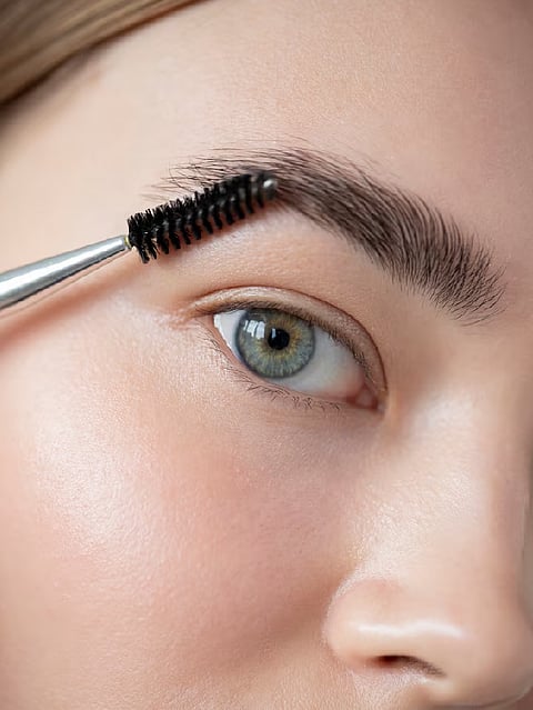 eyebrow