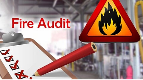 Gadchiroli Fire Audit: गड़चिरोली में 50 से ज्यादा होटल और भोजनालय बिना फायर ऑडिट के चल रहे। नगर परिषद ने चेतावनी दी, सुरक्षा व्यवस्था न होने पर बिजली-जल सेवा बंद हो सकती है।