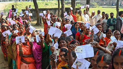 Maharashtra Civic Polls: गड़चिरोली, आरमोरी और देसाईगंज नगर परिषद चुनाव में 378 उम्मीदवार मैदान में। 105 केंद्रों पर मतदान, कई जगह त्रिकोणीय मुकाबले की संभावना।