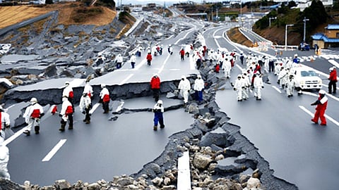 japan-earthquake-7-6-magnitude-tsunami-alert-panic-severe-aftershocks