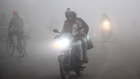 Maharashtra Weather News: नागपुर में सीजन का सबसे ठंडा दिन, न्यूनतम तापमान 9.6°C दर्ज। विदर्भ में सबसे ठंडा शहर रहा। 12 दिसंबर तक इसी तरह की ठंड जारी रहने की संभावना।