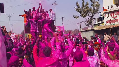 Vidarbha Election Results: विदर्भ निकाय चुनाव 2025 नतीजे: नागपुर और गड़चिरोली में BJP की बड़ी जीत, चंद्रपुर में कांग्रेस मजबूत। जिलेवार आंकड़े और राजनीतिक विश्लेषण पढ़ें।