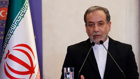 Efforts to avert a US-Iran war! Foreign Minister Araghchi arrives in Turkey; the Middle East is shaken by Trump's threats.
