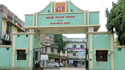 Uddhav's Shiv Sena to support BJP in Akola, talks to be held on Deputy Mayor post