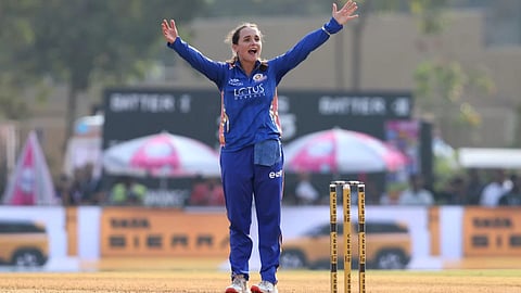 Amelia Kerr Creates History
