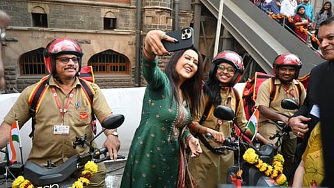 india-post-e-bike-launch-mumbai-gpo-last-mile-delivery
