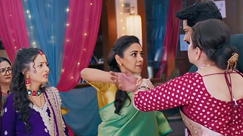 anupama serial update mumbai return bulldozer shock