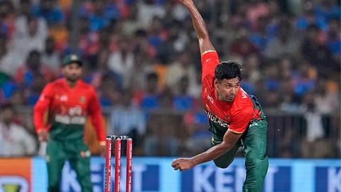 बांग्लादेश क्रिकेट बोर्ड पर गिरी ICC की गाज: अल्टीमेटम मिलते ही ठंडे पड़े तेवर, सामने आया बड़ा अपडेट