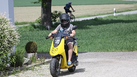 Freedom from petrol! Electric scooter sales set a new record in 2025, find out who became number one.