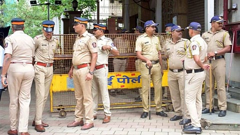 Prisoner Assault Police In Thane Jail