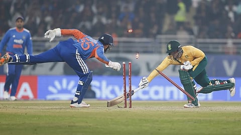 T20 WC 2026: 2 खिलाड़ी बाहर, 2 नए चेहरों की एंट्री, वर्ल्ड कप से पहले अचानक बदल गई टीम
