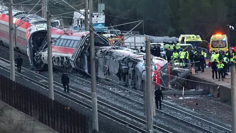 'It was like an earthquake,' eyewitnesses to the Spanish train accident recount the horrific events; 39 people have died so far in the tragedy.