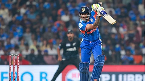 IND vs NZ: सूर्यकुमार यादव ने रचा इतिहास, 9,000 टी20 रन पूरे कर रोहित-विराट की बराबरी, ऐसा करने वाले चौथे भारतीय