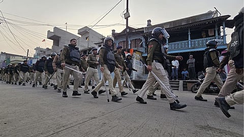 Ujjain Tarana Violence escalated between two communities with several houses vandalized and buses and shops set on fire