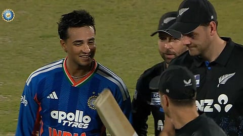 Abhishek Sharma Bat Check After 3rd Match