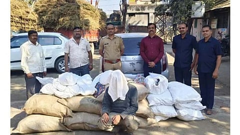 Gutkha smuggling racket busted in Amravati; major action against banned gutkha; goods worth Rs. 6.47 lakh seized.