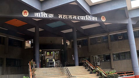 A political battle is raging on social media over the Nashik mayoral election, with all eyes now on January 22nd.