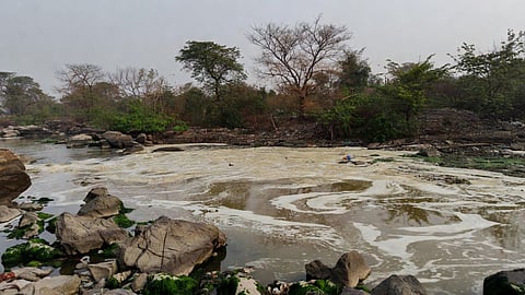 Nagpur water safety MPCB warns NMC over contaminated Kanhan river water & leaking sewer lines.