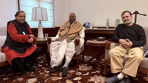 shashi tharoor meets rahul gandhi kharge denies cm candidate rumors kerala congress unity