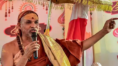 conflict outside shankaracharya swami avimukteshwarananda saraswati camp