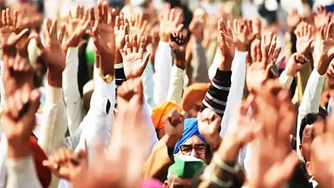 A massive 'Long March' and public meeting will be held in Nagpur on February 22, 2026, to demand a separate Vidarbha state. Representatives from 11 districts will participate under the leadership of Vamanrao Chatap.