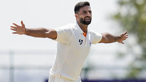 जम्मू कश्मीर को रणजी ट्रॉफी दिलाने वाले आकिब नबी, IPL 2026 में इस टीम के लिए मचाएंगे कोहराम