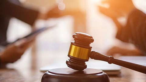 The Nagpur Bench of Bombay HC has stayed the appointment of administrators in 13 Gram Panchayats of Amravati. Following petitions from Kandli and Dhamangaon, the court issued a notice to the state.