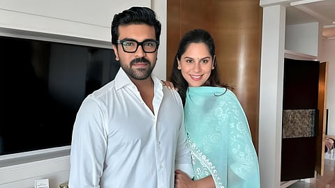Ram Charan Baby Boy Girl: साउथ सुपरस्टार राम चरण और उपासना कोनिडेला के घर जुड़वा बच्चों का जन्म हुआ है। उपासना ने एक बेटे और एक बेटी को जन्म दिया। इस खुशखबरी की पुष्टि चिरंजीवी ने सोशल मीडिया पर की।