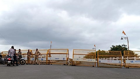 Amravati's lifeline railway bridge remains closed for 6 months.
