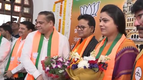 BJP names Ritu Tawade as its candidate for Mumbai Mayor. Sanjay Shankar Ghadi of Shiv Sena (Shinde) nominated for Deputy Mayor. Announced by Amit Satam.