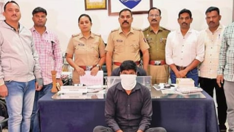 Major blow to crime in Jalna: Kadim police take major action, notorious criminal arrested under MPDA