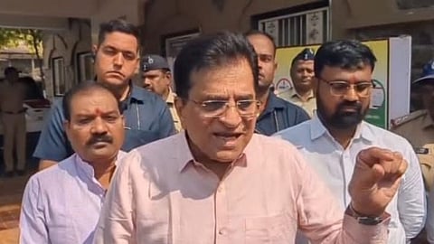 Kirit Somaiya alleges a massive racket in Yavatmal using fake birth/death records for passports & benami funds. SIT probe underway. Demand for DGP-led inquiry.