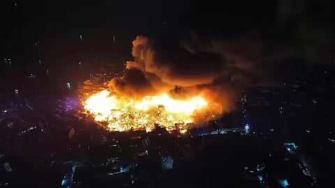 Massive Fire In Southern Philippines: 1,000 Homes Destroyed Leaving Thousands Homeless