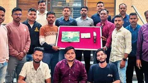Daylight robbery at Nirala Bazaar at gunpoint; Crime Branch takes swift action; 3 accused arrested