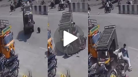 Beed Auto Rickshaw Wheel Out Viral Video