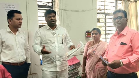 सातपुर कार्यालय खबर, महाराष्ट्र भ्रष्टाचार, Satpur municipal bribery case