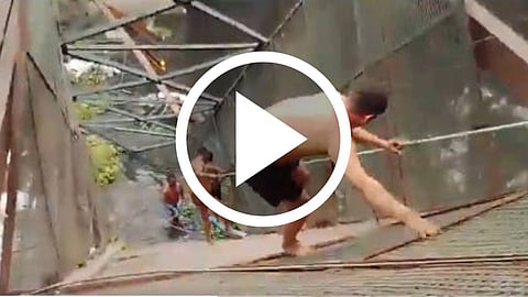 Delhi Bridge Collapse News