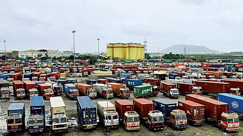 Fruit Export Crisis JNPT Port Mumbai