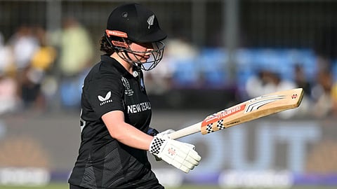 Injury has ruined the Kiwis' game, their most reliable batsman is out, who will now handle the middle order?