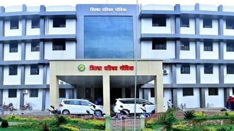 Gondia ZP Vice President Laxman Bhagat presented a 26.23 Cr budget for 2026-27, focusing on rural infrastructure, school volunteers, and a 5 lakh fund for members.