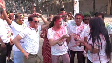 Holi Celebration Juhu Beach Mumbai