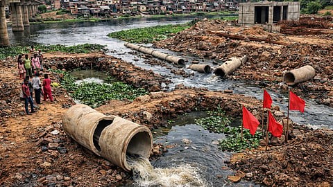 Despite spending 94 crore, the Jalna STP project remains incomplete. Open pits and exposed pipelines have claimed 3 lives, raising serious safety concerns for locals.