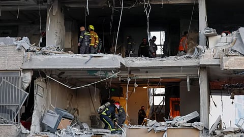 Lebanon in turmoil, Israeli attacks have killed 570 people; 84 bodies have been found in the last 24 hours.