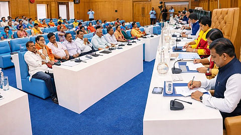 CSNMC formed its Standing Committee with 16 members and 5 subject committees. Mayor Sameer Rajurkar announced names from BJP, Shiv Sena, and MIM during a high-spirited special meeting