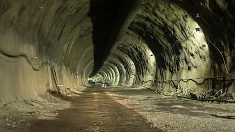 Undersea Rail Tunnel: भारत की पहली अंडर-सी टनल: बुलेट ट्रेन प्रोजेक्ट ने पकड़ी रफ्तार, समुद्र के नीचे 65 मीटर गहराई में चल रहा काम