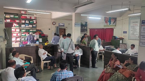 Controversy erupts in Wardha over teacher adjustments without updated Sanchmanyata. Prahar Teacher Union labels the process illegal; 48 objections filed before EO.