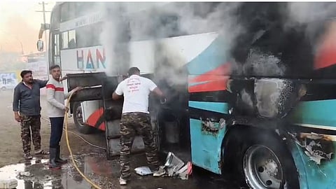 30 passengers escape a major bus fire in Buldhana, Maharashtra. The private bus traveling from Indore to Akola caught fire near Nandura on NH 56.